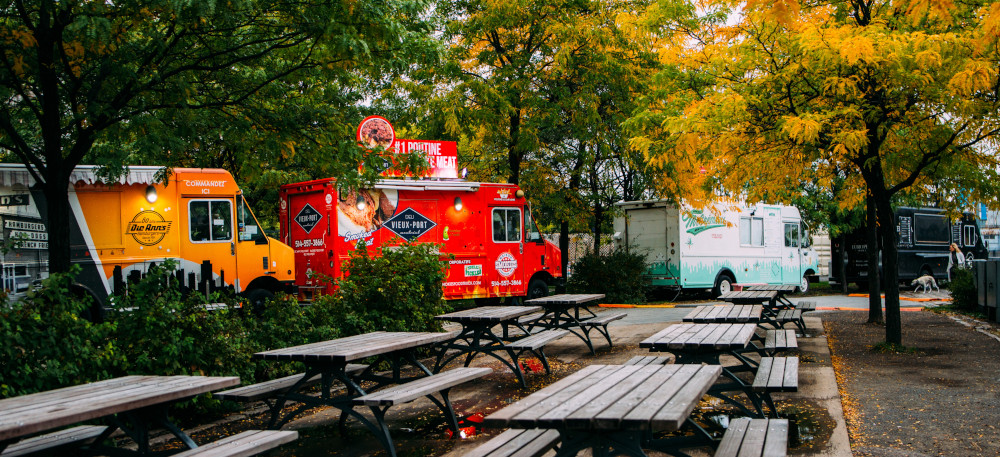 Funkcjonowanie foodtrucka jesienią