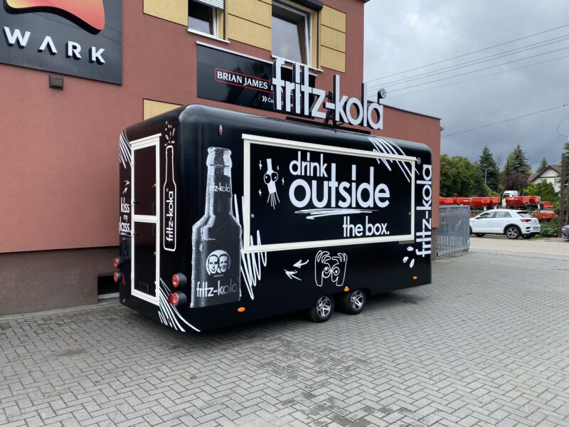 Przyczepa barowa Premium 5 m z miejscem na 4 lodówki, DMC do 2700 kg - WARK