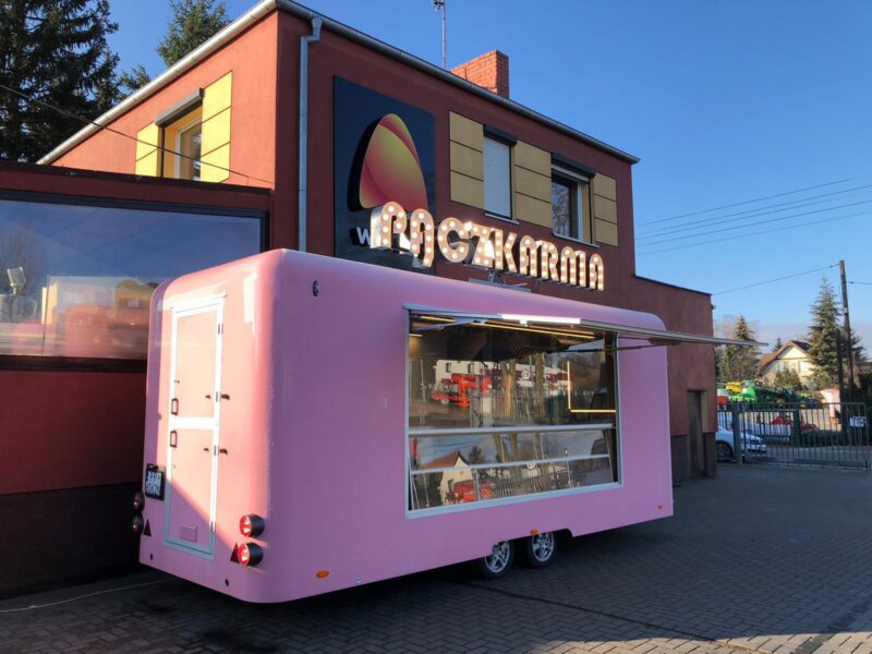 Przyczepa do pączków Premium 6 m z witryną ekspozycyjną, DMC do 2700 kg - WARK