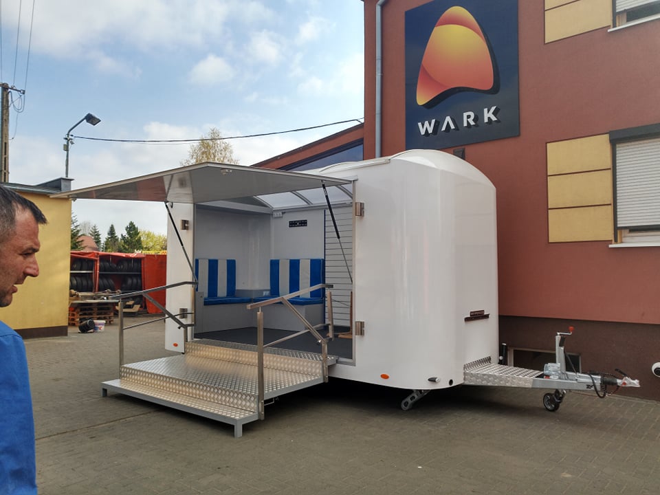 Przyczepa biurowa Expo 5 m z dużą klapą, DMC do 2700 kg - WARK - obrazek 6