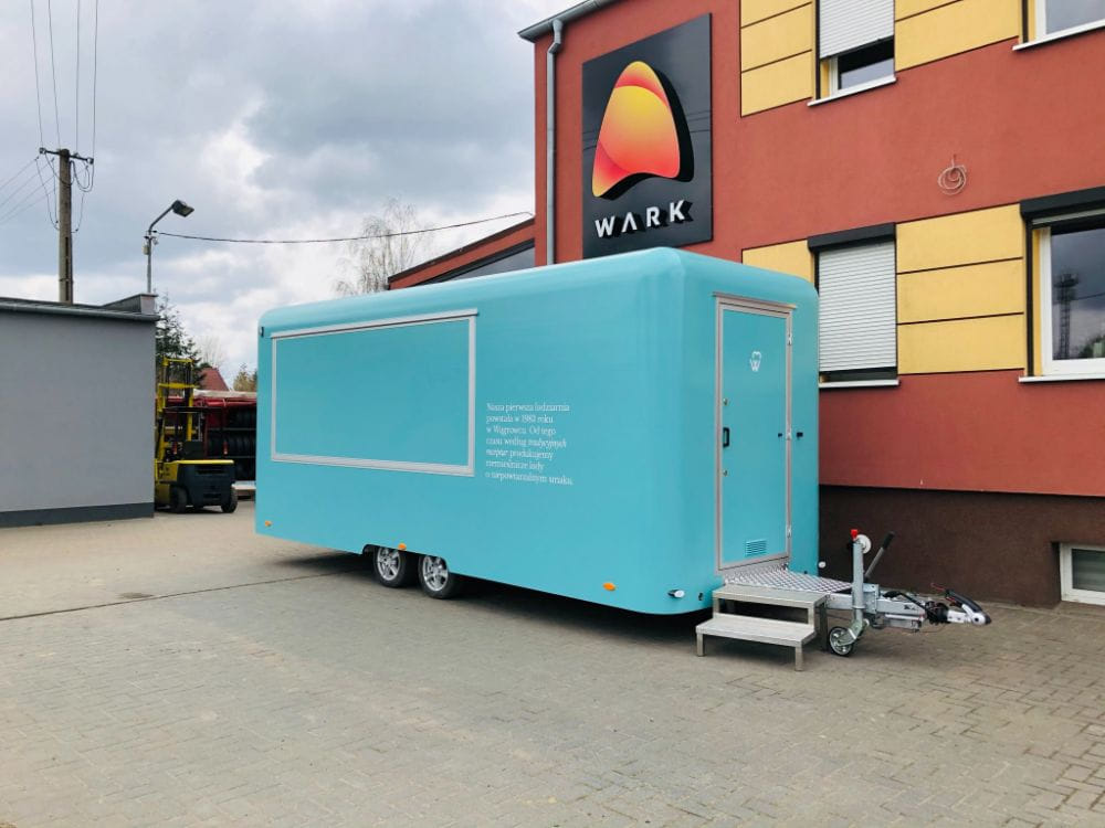 Przyczepa gastronomiczna Premium 6m – lody, kawa, ciasta zdjęcie