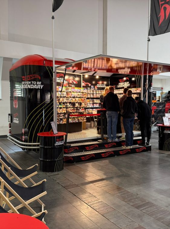 Przyczepa jako mobilny sklep - sposób na własny biznes